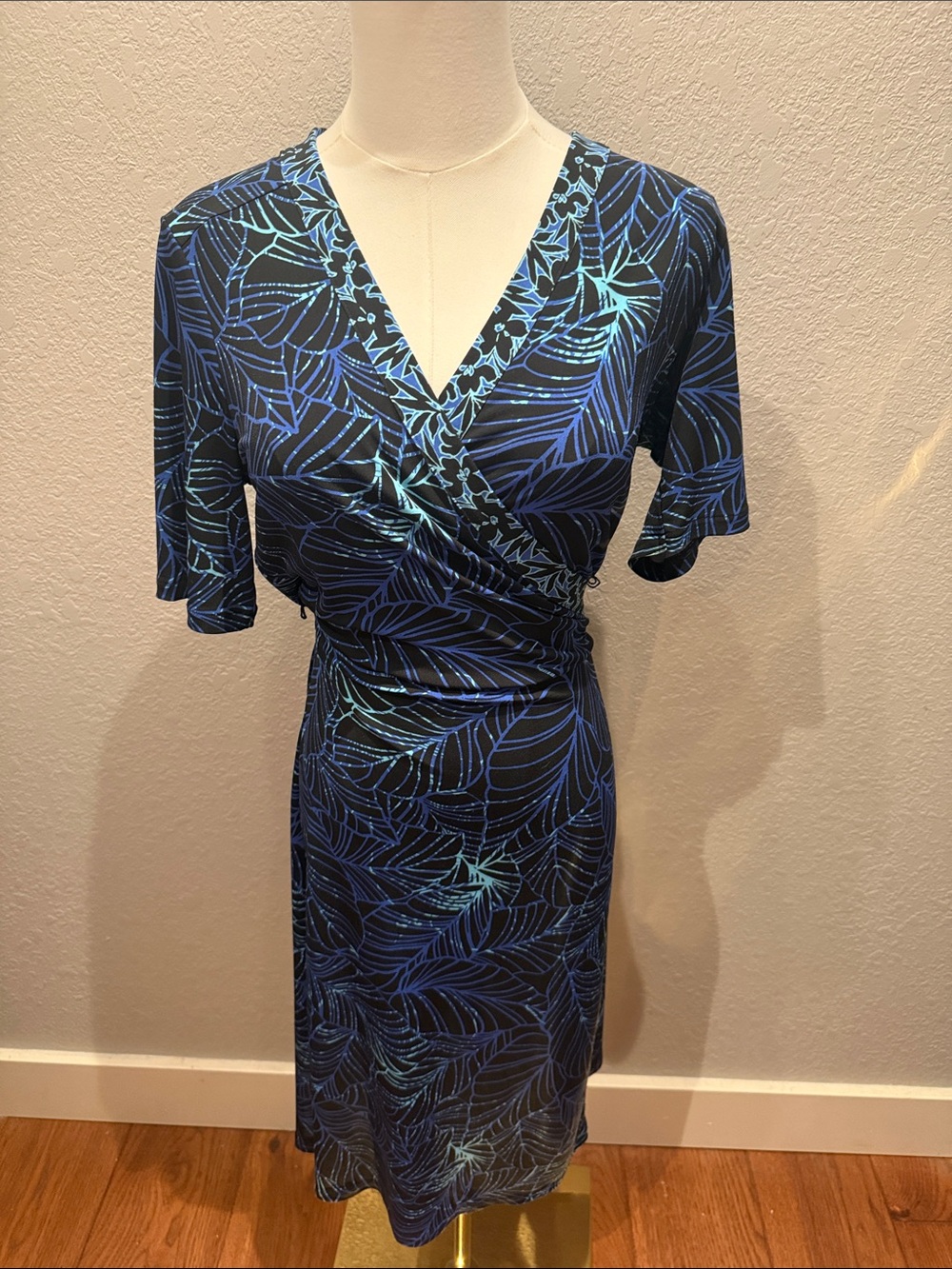 Tahari Navy and Teal Leaf-Print Wrap Midi Dress